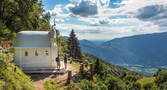 Kapelle bed dolina soce Slowenien Wandern Berge | © Jost Gantar www.slovenia.info