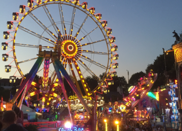 Riesenrad,Lichter,Menschen