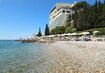 Grandhotel Bernardin | © (c) Grandhotel Bernardin Kieselstrand, Sonnenschirme, Sonnenliegen | © (c) Grandhotel Bernardin