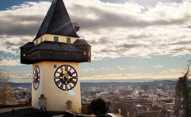 Uhrturm, Uhr, Blauer Himmel | © (c) Pixabay von Another_Simon, Uhrturm
