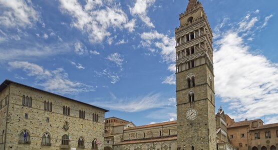 Wolken, Blauerhimmel, Dom | © (c) Pixabay von Makalu_italien toskana pistoia Querformat