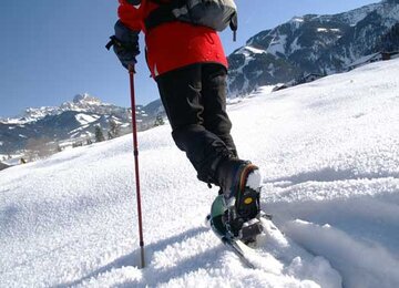 Schnee,Wandern,Schneeschuhe | © (c)Tannheim_Schneeschuhwanderung