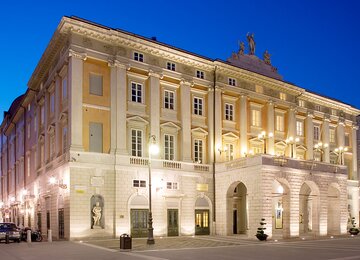 Teatro,Himmel,Straße | © (c) Teatro Verdi Trieste – Visual Art Fabio Parenzan