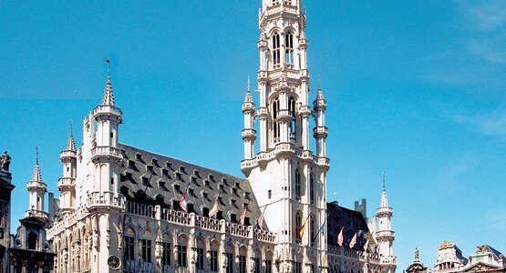 Rathaus, Straße, Menschen | ©  (c) Toerisme Vlaanderen_Jeep Novak