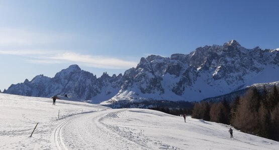 Berge, Schnee, Wanderer | © Schneeschuhwandern Sextner Dolomiten (C) Ehmer Emmerich