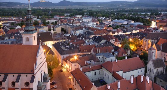 Altstadt, Kirche, Wald | © Krems_Altstadt_(c) Krems_Tourismus__Gregor_Semrad