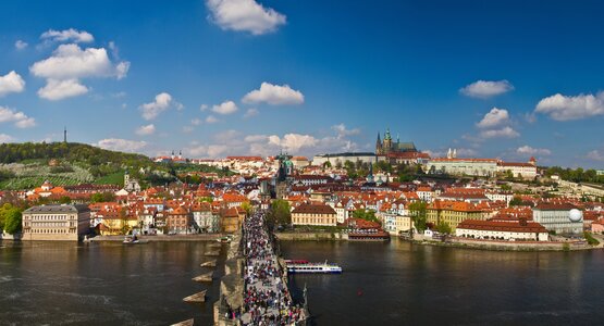 Fluss, Häuser, Kanal, Brücke | © praha-prazsky_hrad_panorama (c) Czech Tourism