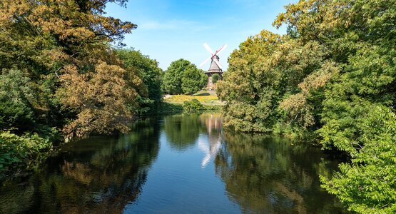 Windmühle Bremen Deutschland Norddeutschland Hansestadt Park Teich See | © Pixabay