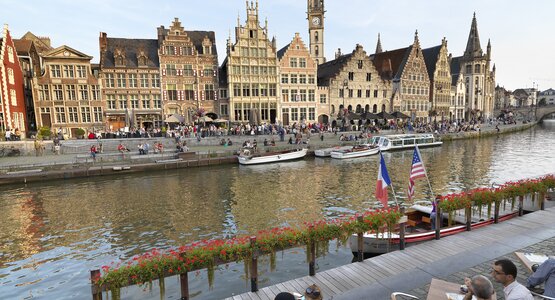 Flandern Belgien Boote Fluss Häuser | © Visitflanders