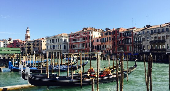 Venedig Gondeln Wasser Meer Festspielreise Boote Gesang Musik Oper Carmen Teatro Karneval Masken bunt | © Tanja Tripold