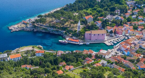Veli Losinj Aerial Luftaufnahme Bucht Hafen Kroatien Meer | © losinjhotel