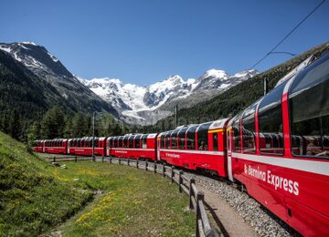 Bernina Berninaexpress Schweiz Zug Bahn Erlebnisse Europa | © Christoph Benz